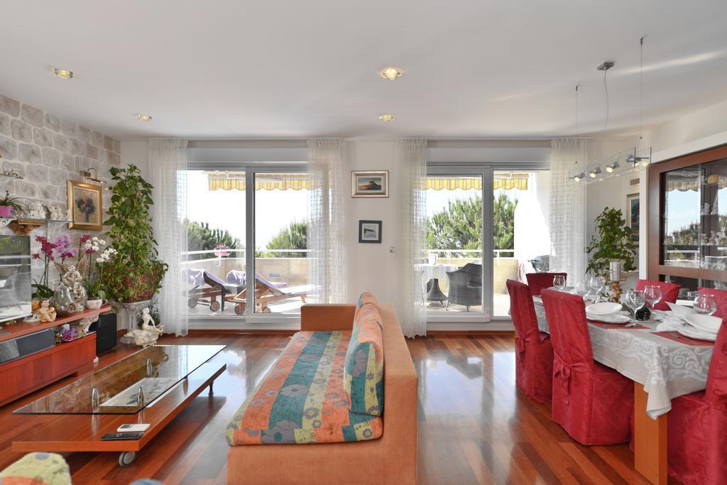 Luxury Seaside Apartment Сплит Стая снимка