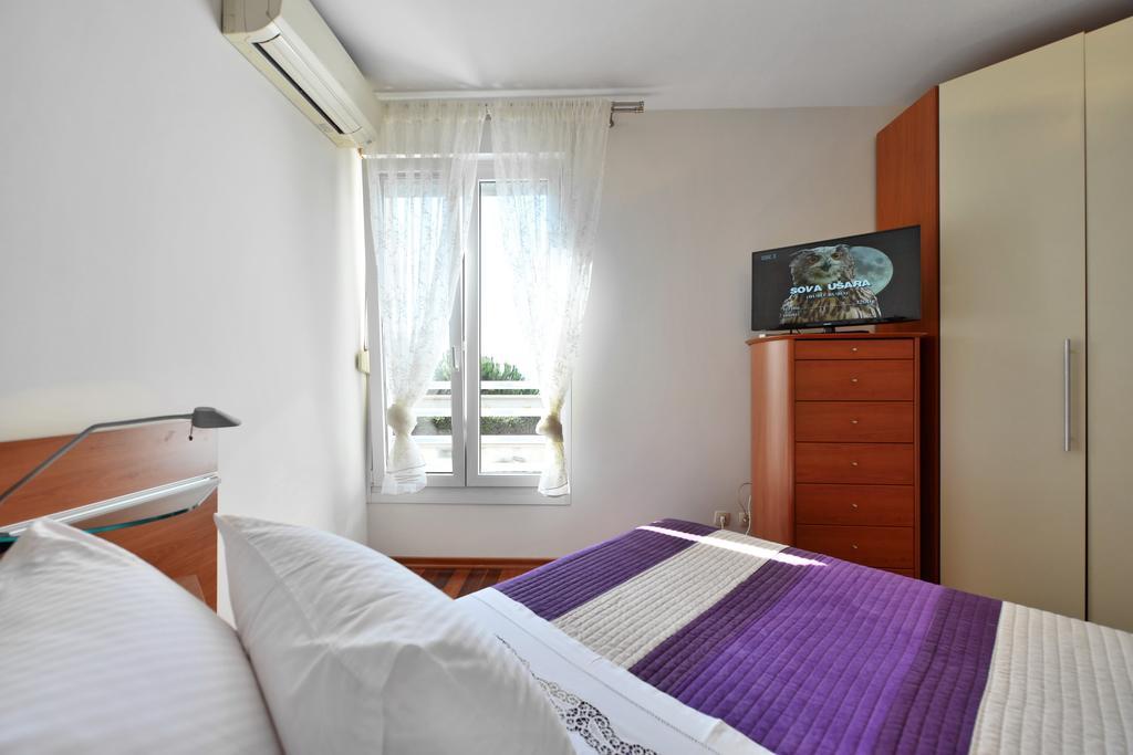 Luxury Seaside Apartment Сплит Стая снимка