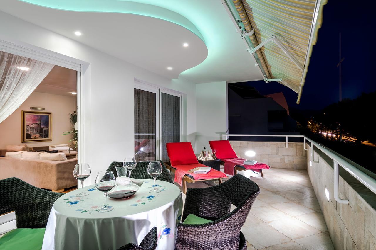 Luxury Seaside Apartment Сплит Екстериор снимка